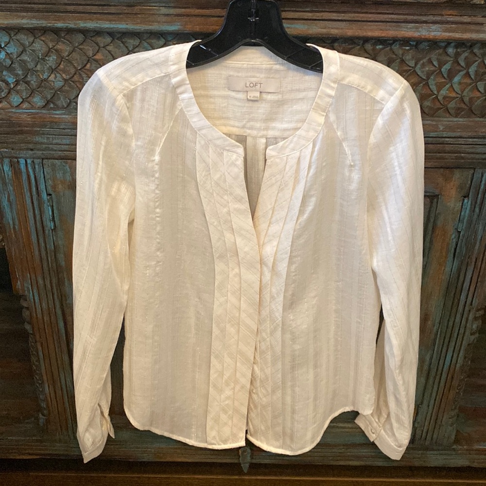 LOFT. Pleated cream metallic blouse. Size XS